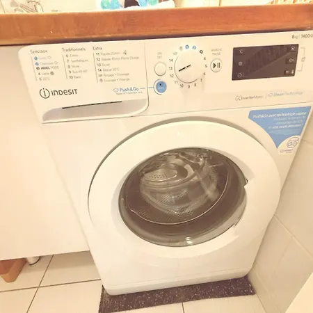 Appartement Soleil De Montpellier, Clim, Piscine Et Pkg Privé
