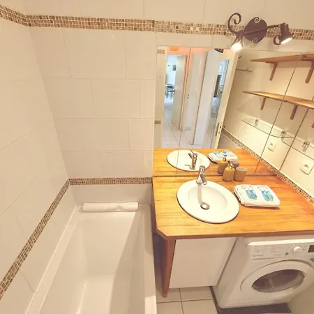 Appartement Soleil De Montpellier, Clim, Piscine Et Pkg Privé