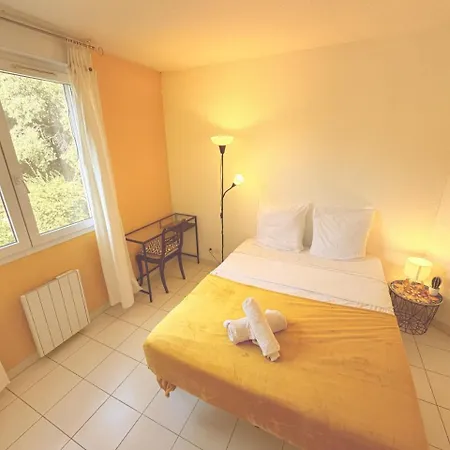 Appartement Soleil De Montpellier, Clim, Piscine Et Pkg Privé *