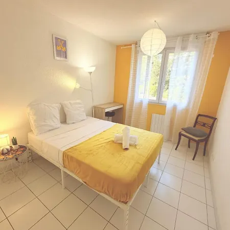 Soleil De Montpellier, Clim, Piscine Et Pkg Privé Appartement *